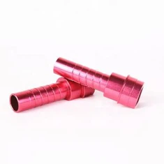 Mekaniska aluminiumdelar med röd anodisering